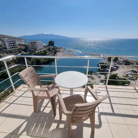 شقة Elevated Beachfront ساراندا